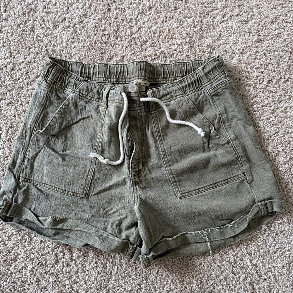 American Eagle Outfitters Olive Drawstring High-Waist Shorts